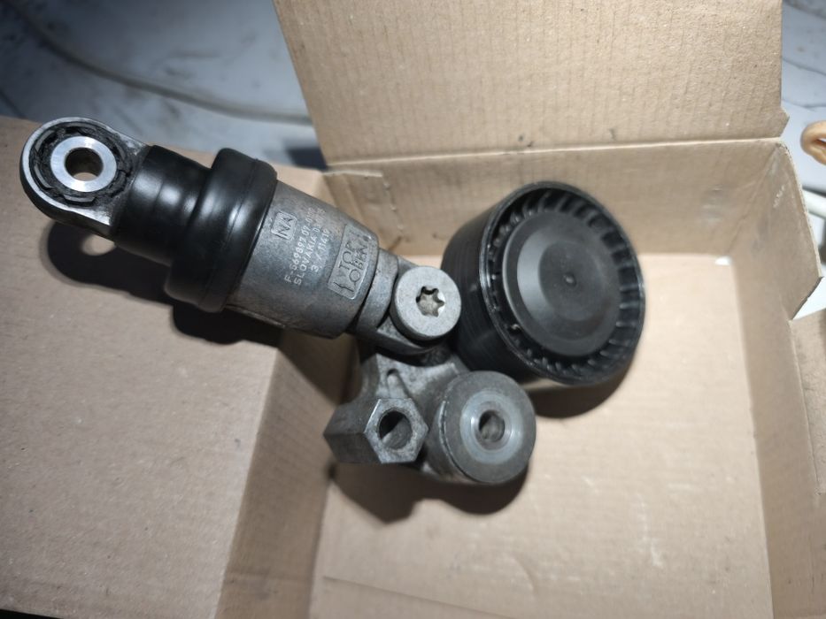 Механизм натяжения ремня генератора СХ-5,2015,2.5 бензин