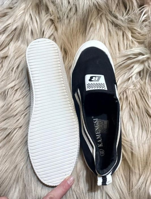 Нові кеди, мокасини