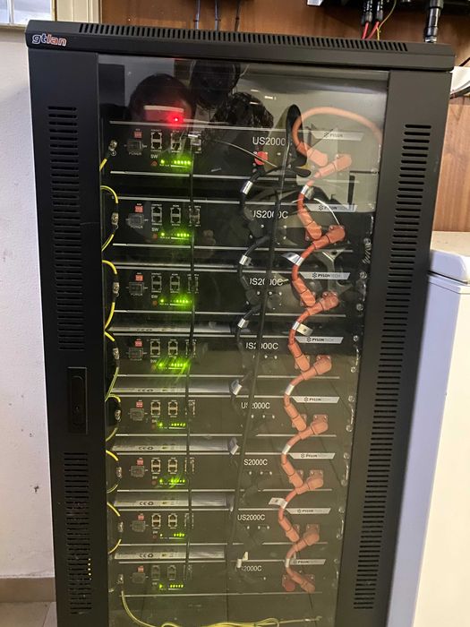 SET 19,2Kw/h BATERIAS LITIO PYLONTECH