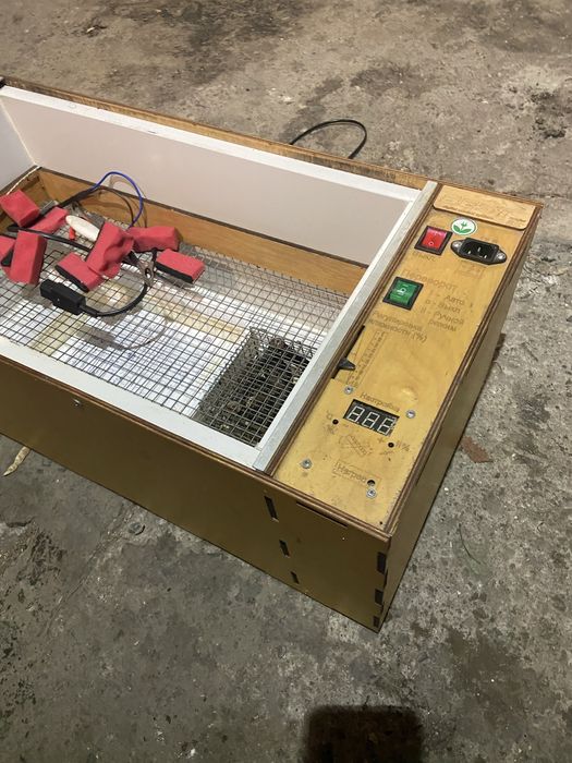 Інкубатор Best 70 Акб, Инкубатор