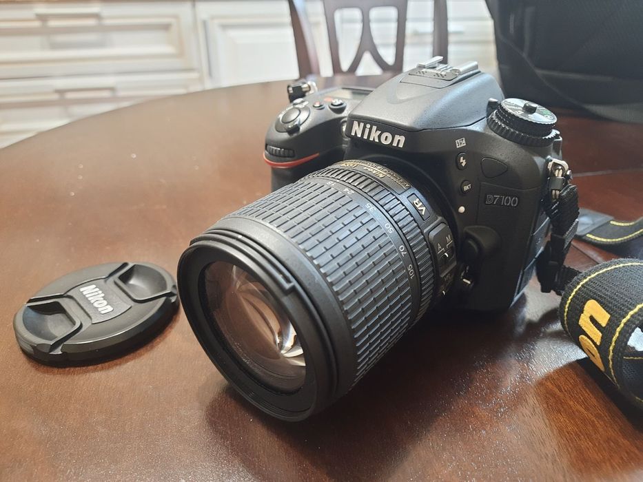 Фотоапарат Nikon D7100