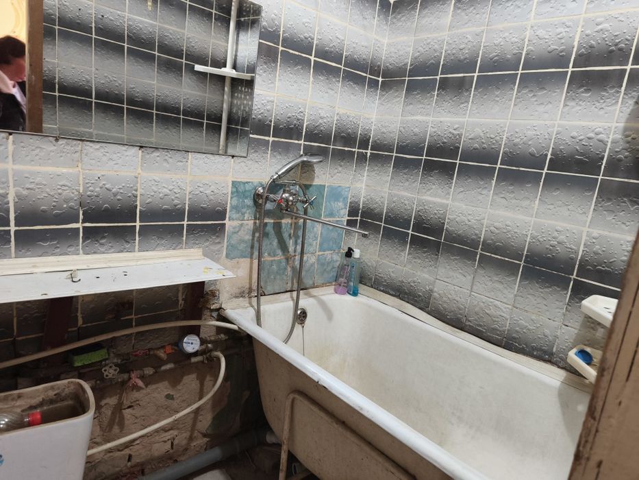 Продается гостинка Киевский рынок