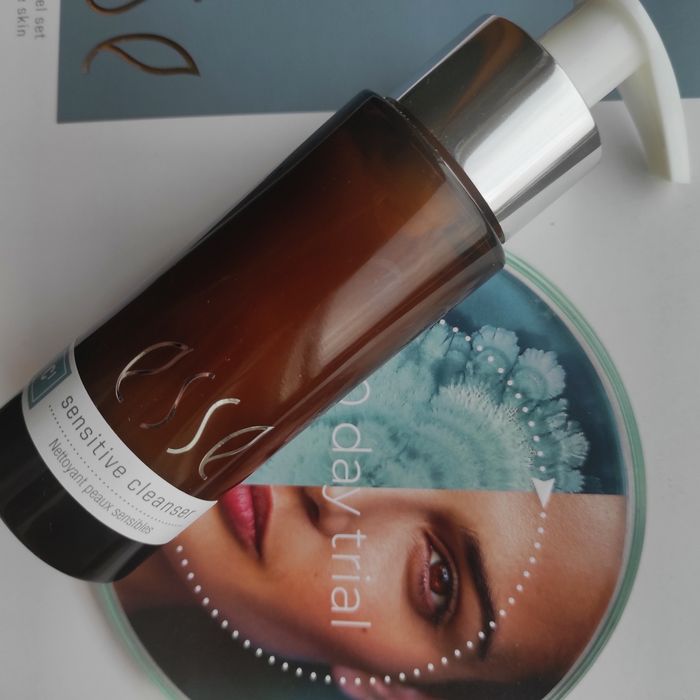 Очищувальний засіб для чутливої шкіри ESSE C1 Sensitive Cleanser