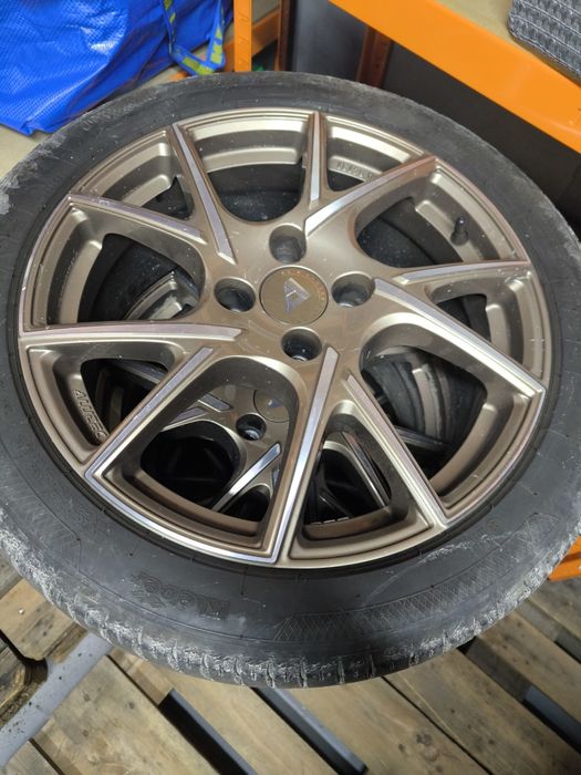 Komplet felgi aluminiowe Alutec adx1, 17", 4x108 + opony lato kleber 2