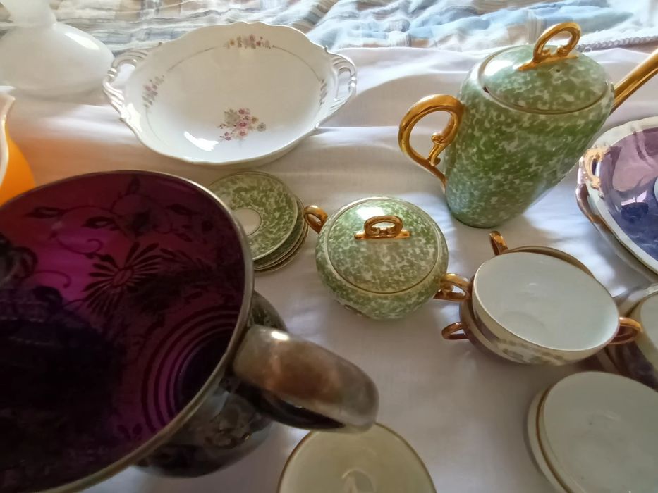 Loiça muito antiga!! Tudo o que está nas fotografias