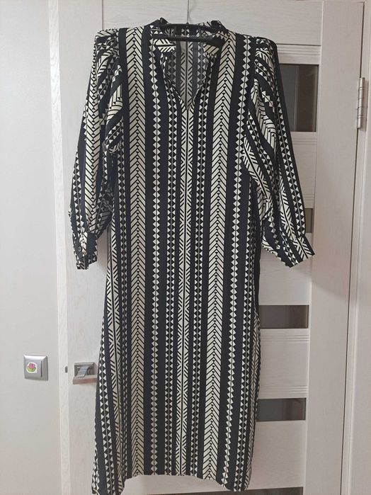 Сукня стильна  36-38 розмір