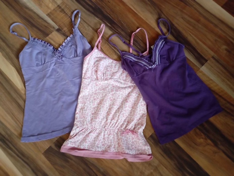 koszulki , sukienki 152