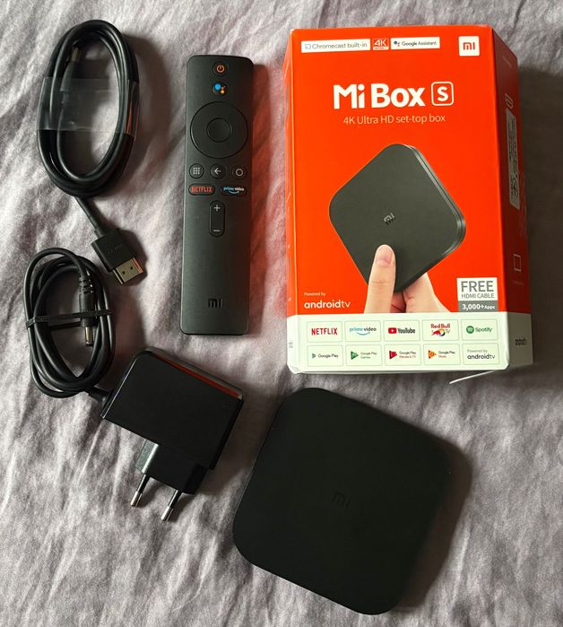 Приставка Smart TV Mi Box S