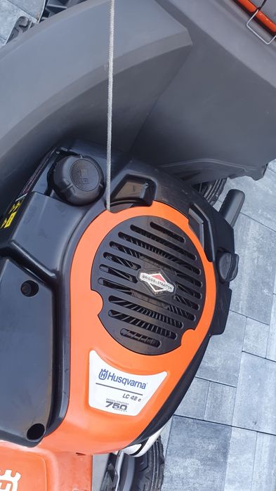 Kosiarka spalinowa z napędem Husgvarna LC 48 e