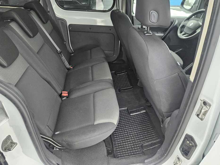 Kangoo 2017r 1 wł. 5 osobowe