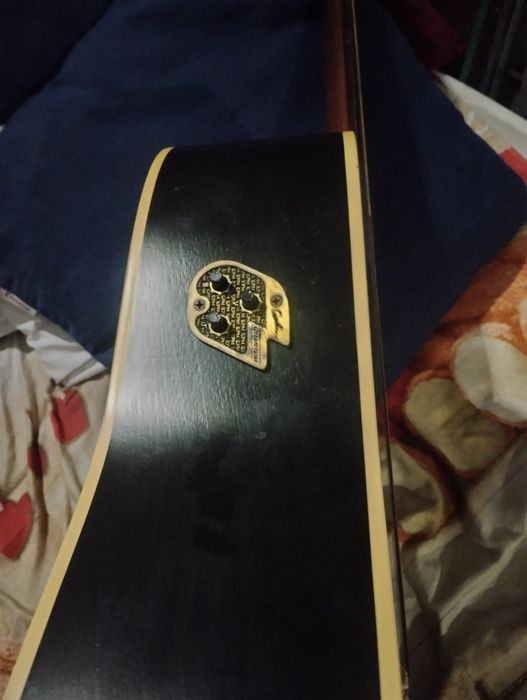 Guitarra acústica ART Lutherie  cedar blk cw