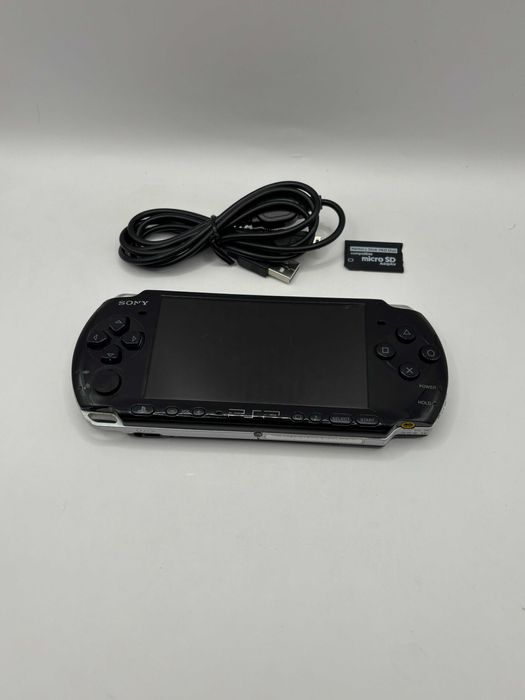 czarna konsola PSP 3000 slim + adapter + kabel stan bardzo dobry