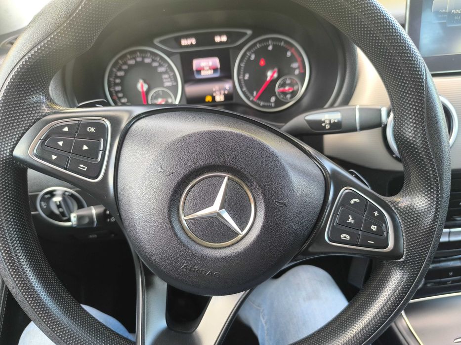 Mercedes B 180cdi automático
