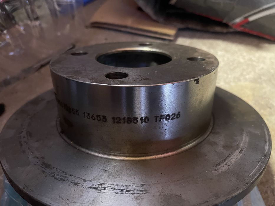 Audi 100 c3 гальмівні диски НОВІ