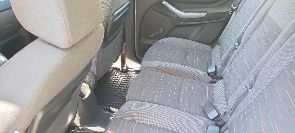 Продам авто Ford C max