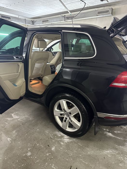 Продам  власний автомобіль WV Touareg