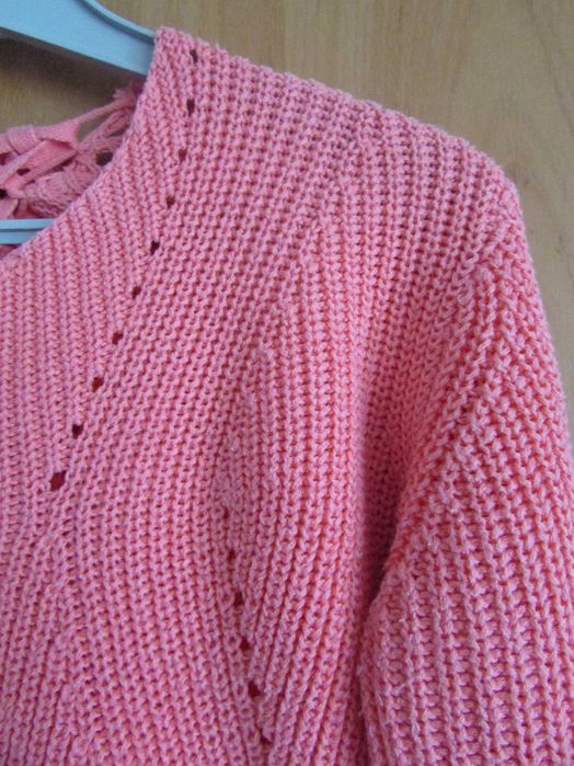 Sweter dziecięcy RESERVED Roz. 140