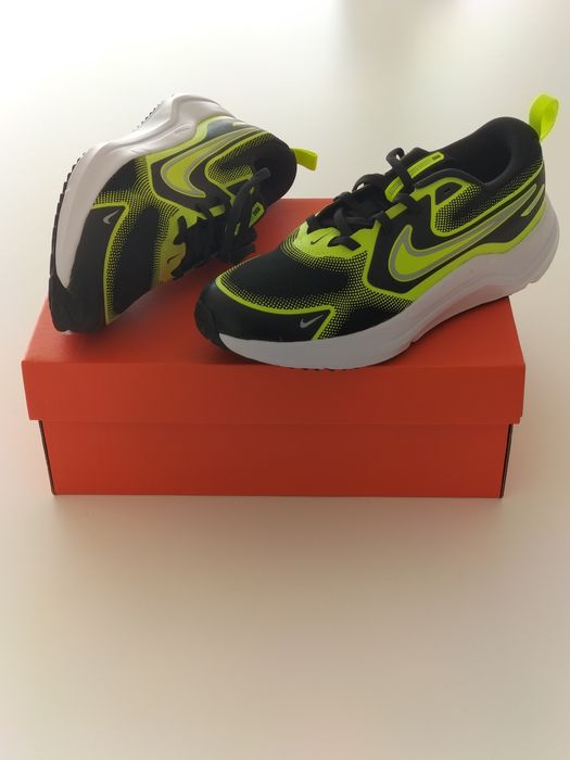 Nike cosmic run GS  36,5 Novas