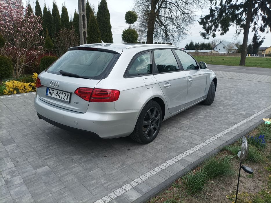 Zadbane Audi A4B8