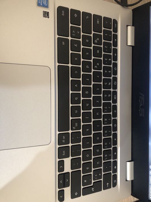 Chromebook asus C424