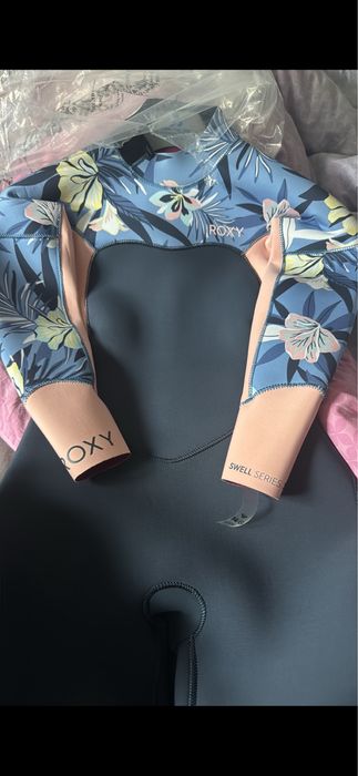 Pianka Roxy 12 lat jak nowa kite windsurfiing