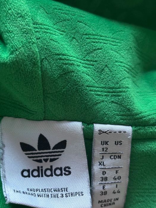 ADIDAS Welurowa z kapturem IB2047, 38 40 monogramowym wzor
