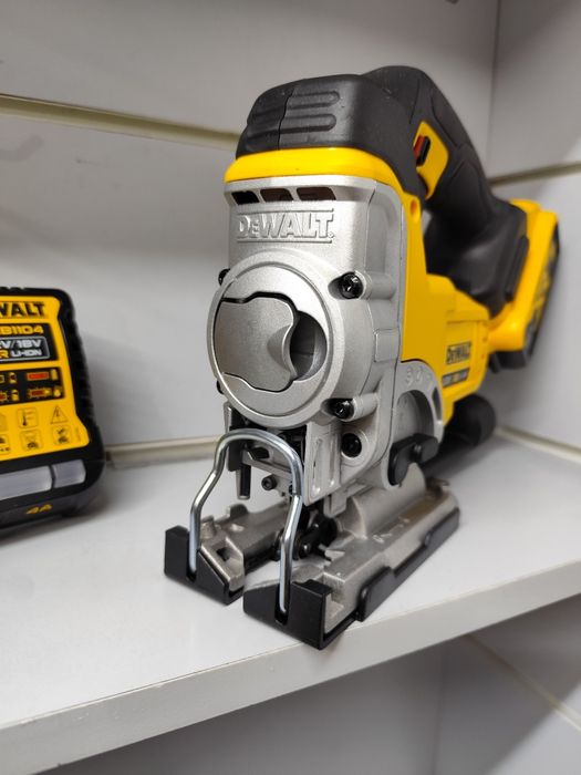 DeWal DCS331 акумуляторний лобзик Деволт оригінал