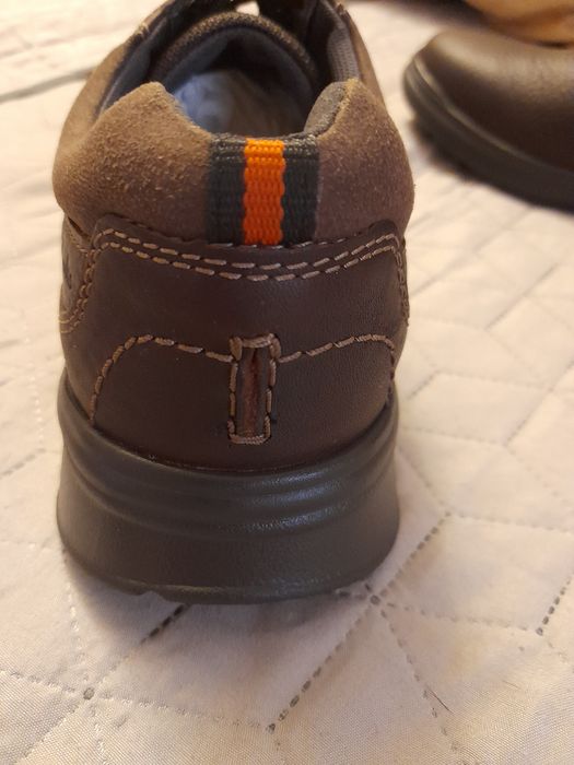 Sapatos homem Clarks pele natural