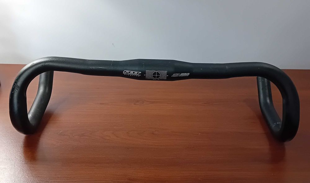 FELT kierownica szosowa typu baranek 400mm,aluminium,czarny mat.