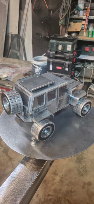 Metalopastyka rzeźba ręczna jeep wrangler