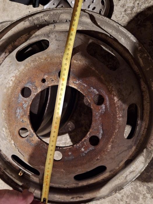 Felgi stalowe Iveco.