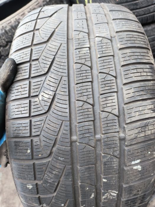 275/35R20 Pirelli (2шт) зима