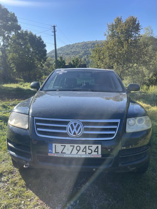 Volkswagen Touareg, надійне та обслужене авто