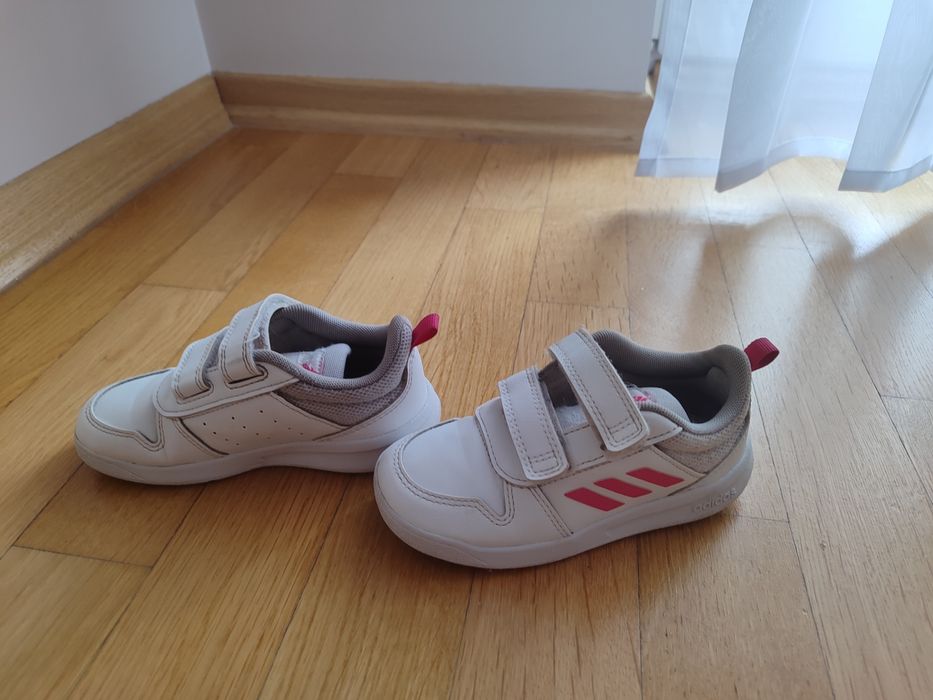 Adidasy Adidas dziewczynka rozmiar 26