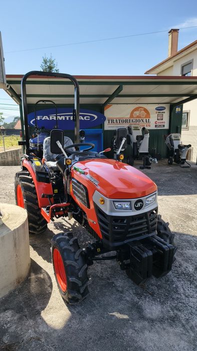 Trator Hinomoto HM3030 Novo C/pneu radial