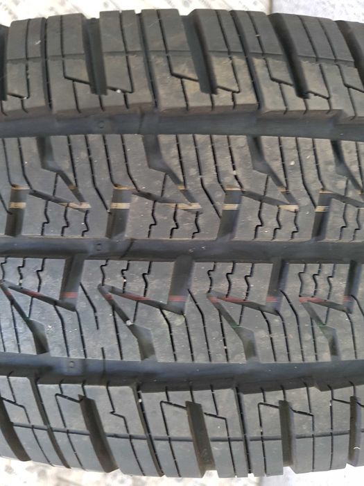 Opona Continental Vanco Contact  225/70R15C   225/70/15C