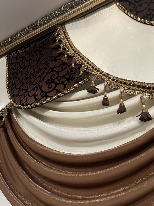 Продам гардини стан нових