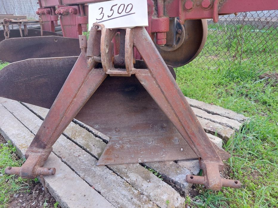 Продам советский плуг 3-35см