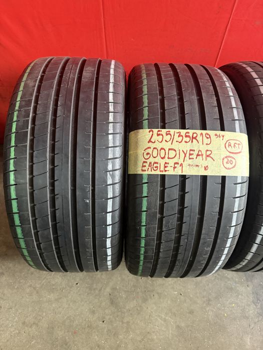 Pneus RFT 225/40/19 + 255/35/19 Bridgestone + Goodiyear Impecaveis