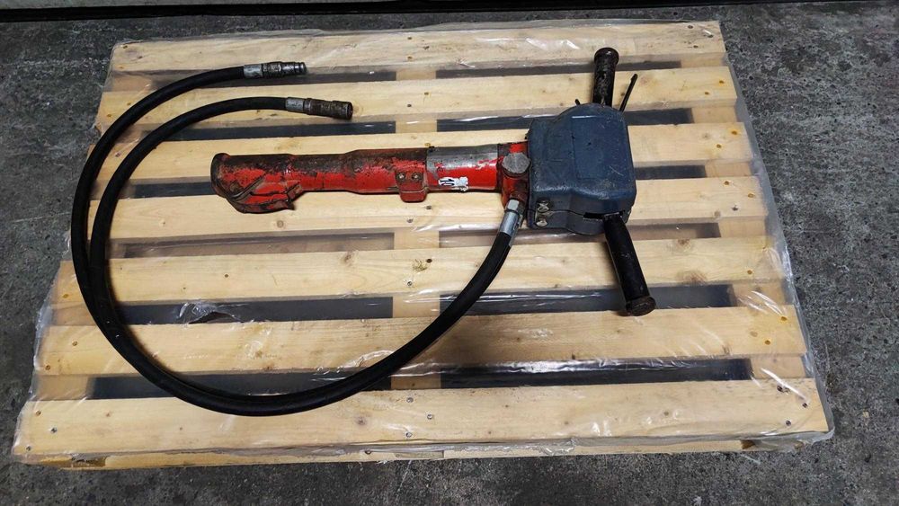 Ręczny młot hydrauliczny Atlas Copco + agregat