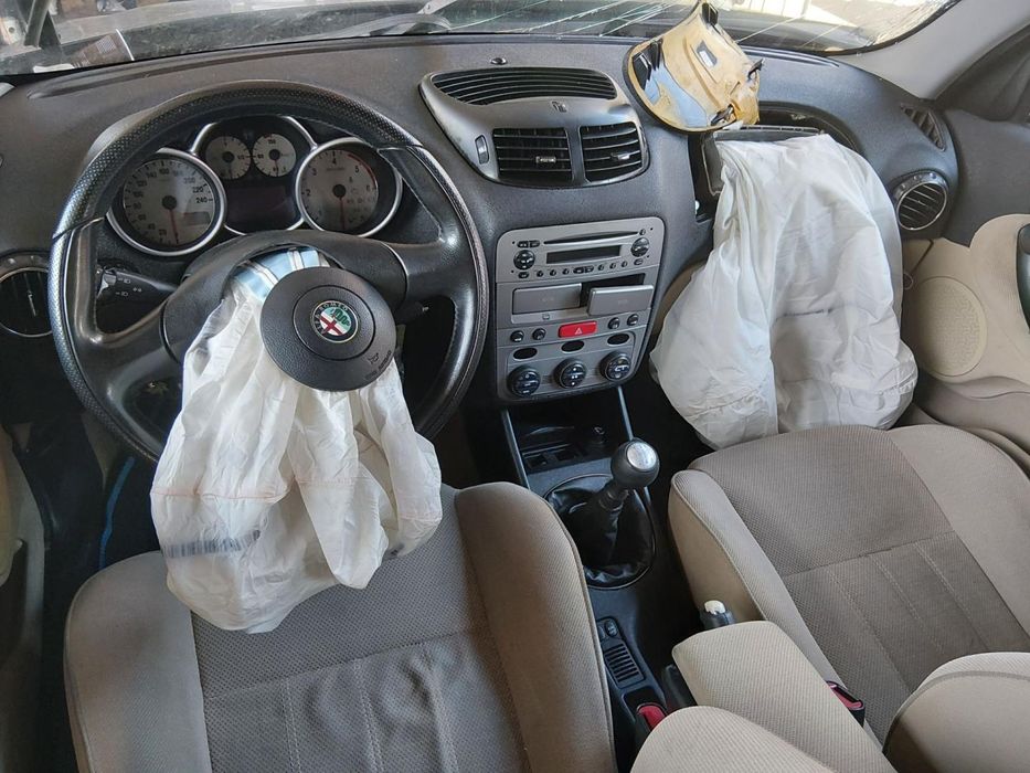 Sistema De Áudio Rádio Cd Alfa Romeo 147