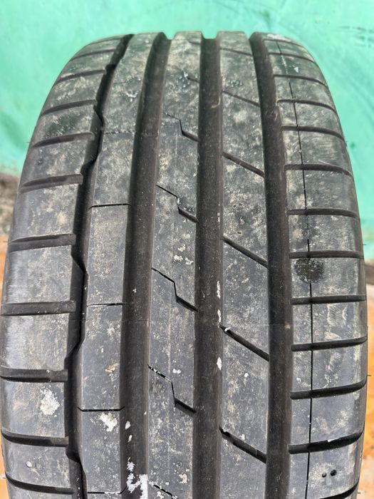 Шина літня 1 шт Hankook Ventus S1 evo3 245/45 R19 7мм 2024