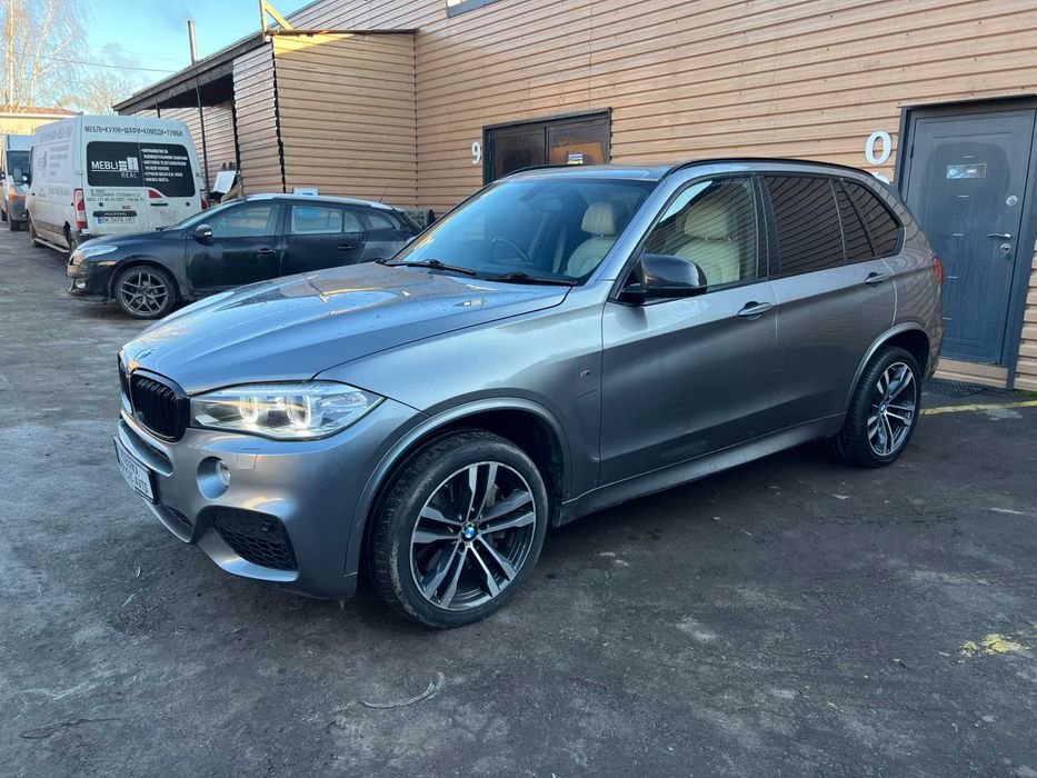 Разборка BMW X5 F15 Цапфа Полуось Кулак БМВ Х5 Ф15 Стоп Фары Шрот Блок