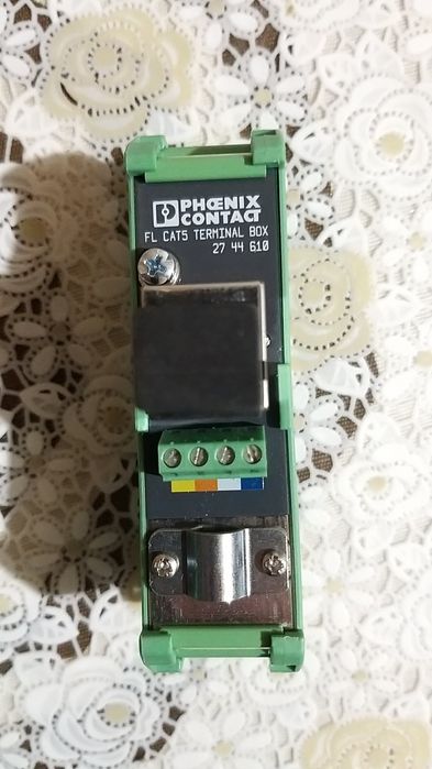 Патч-панель RJ45 на DIN-рейку FL CAT5 TERMINAL BOX 2744610 Phoenix Con