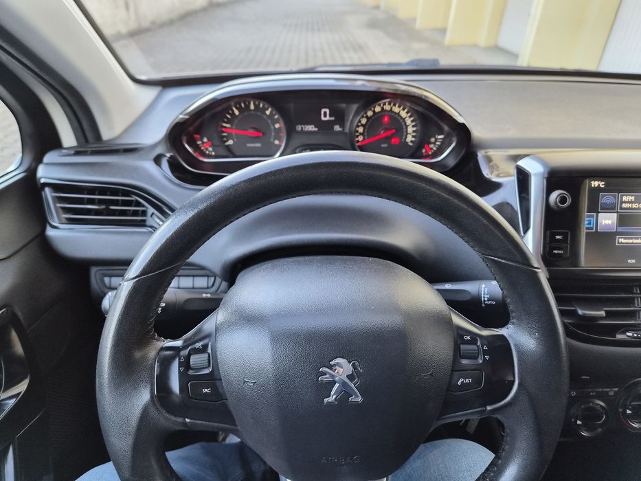 Peugeot 208 1.4 Hdi 137 mil km