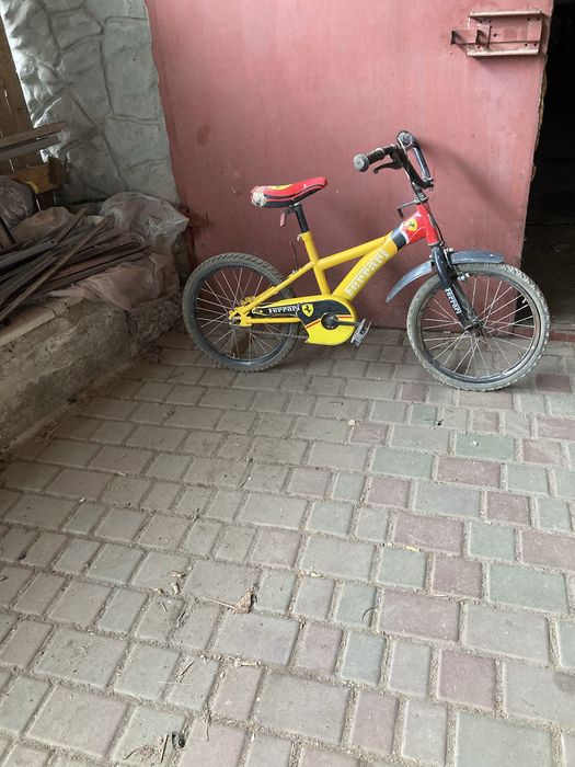 Дитячий велосипед 18 "Ferrari" Б/У