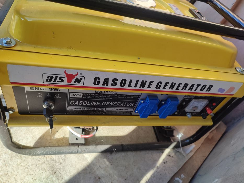 Бензогенератор с электростартеро