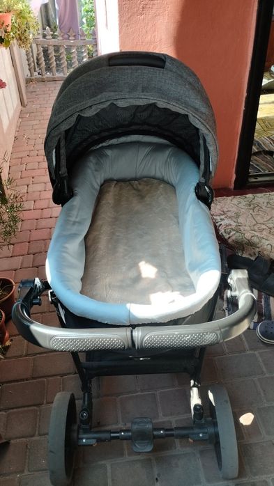Продам коляску 2в1
