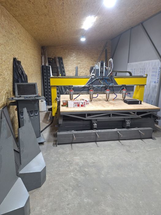 ЧПУ станок фрезер! Універсальний,  4шпінделя 4 поворотки. В НАЯВНОСТІ!