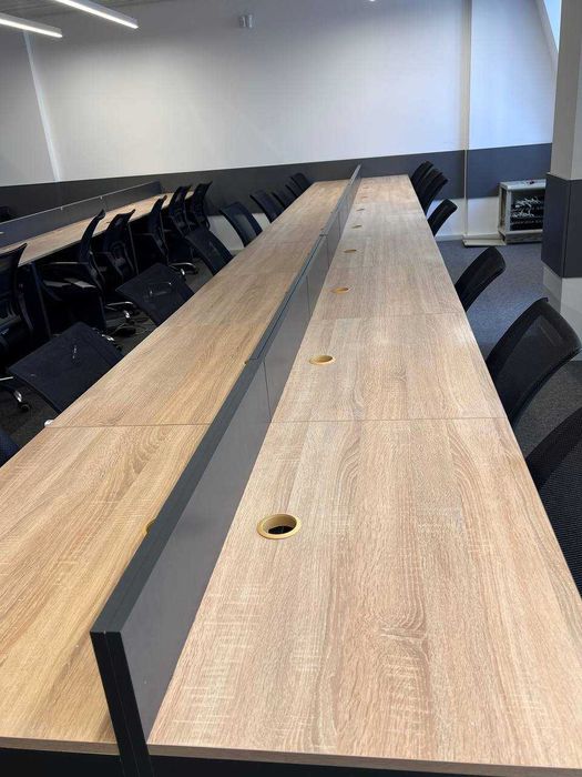 офісні столи з тумбою з поличками великі столи столешниця